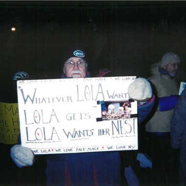 A protestor in front of 927 Fifth Avenue, December 2004. Photo: NYC Audubon
