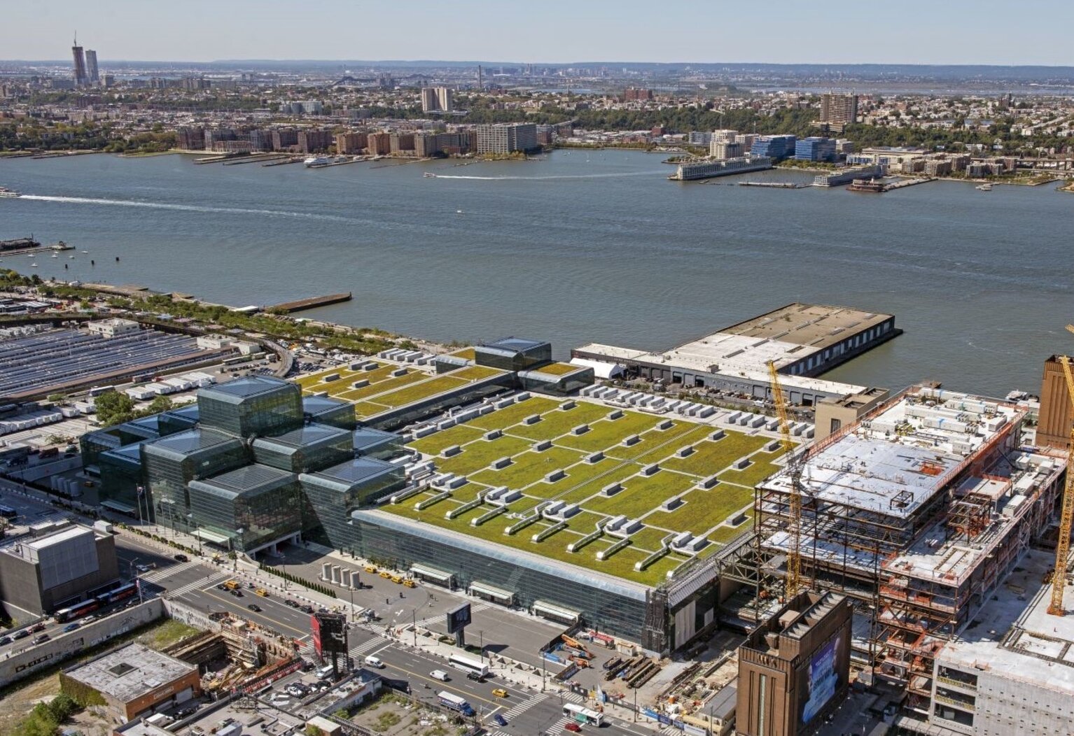 The renovated Jacob K. Javits Convention Center incorporates a bird-friendly facade and a seven-acre green roof. Photo courtesy of Jacob K. Javits Convention Center